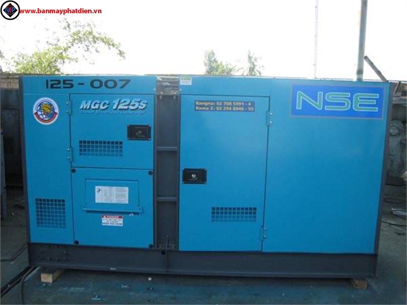 Máy phát điện hino 125kva. Hotline: 0909.153.183