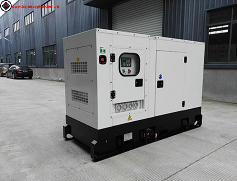 Máy phát điện cummins 40kva. Hotline: 0909.153.183