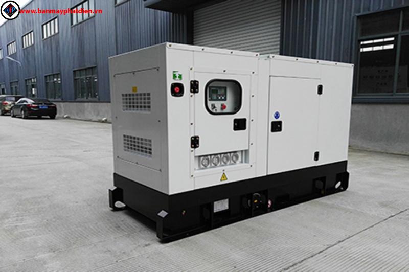 Máy phát điện cummins 60kva. Liên hệ: 0988.144.847