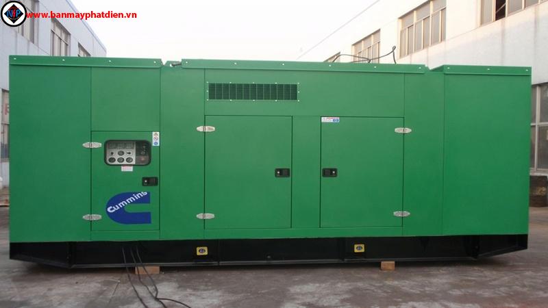 Máy phát điện cummins 600kva. Liên hệ: 0988.144.847